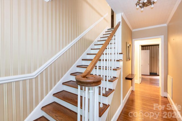 5511 Robinhood Road, Charlotte, NC 28211