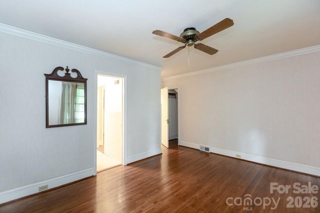 5511 Robinhood Road, Charlotte, NC 28211