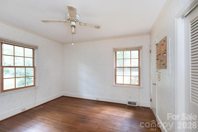 5511 Robinhood Road, Charlotte, NC 28211
