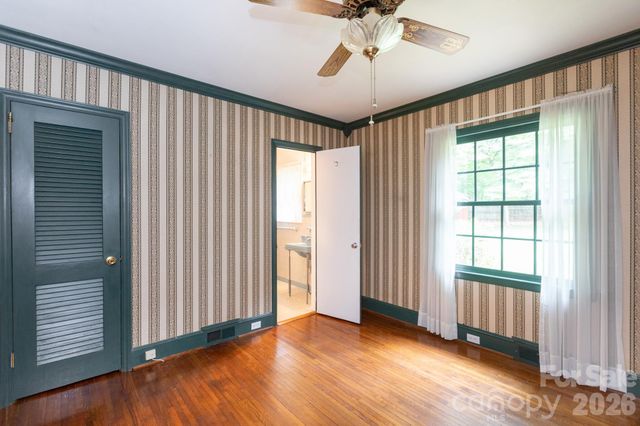 5511 Robinhood Road, Charlotte, NC 28211