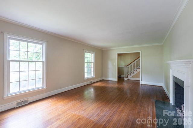 5511 Robinhood Road, Charlotte, NC 28211