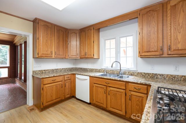 5511 Robinhood Road, Charlotte, NC 28211