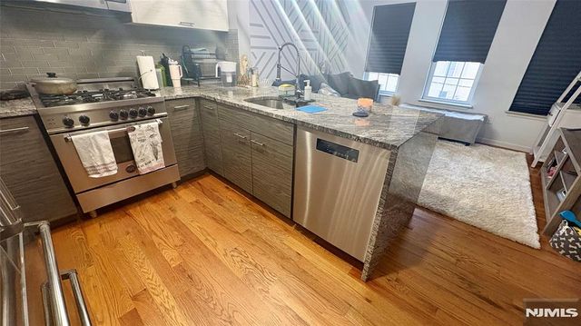 19 Cleveland Avenue 3, Harrison, NJ 07029