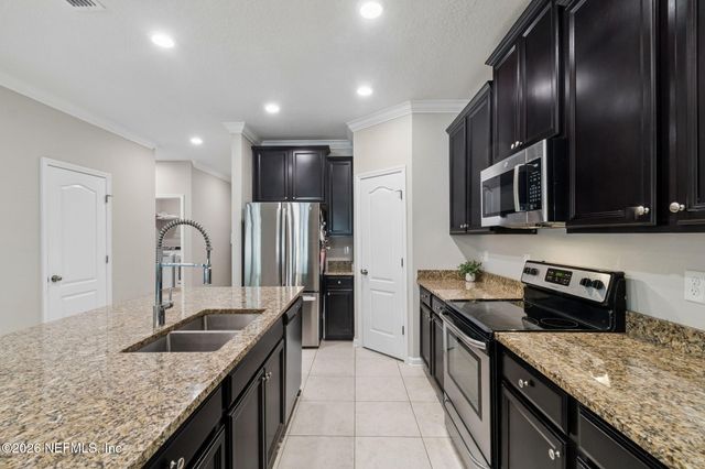 16156 BLOSSOM LAKE Drive, Jacksonville, FL 32218