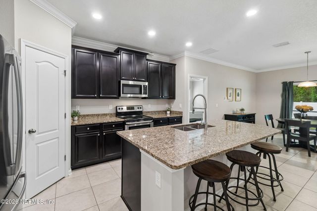 16156 BLOSSOM LAKE Drive, Jacksonville, FL 32218