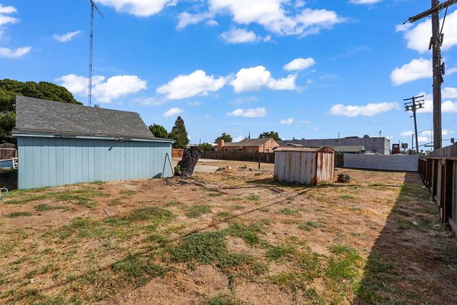 1645 Victoria Dr, Modesto, CA 95351