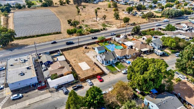 1645 Victoria Dr, Modesto, CA 95351