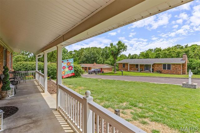 1760 Westview Drive, Imperial, MO 63052
