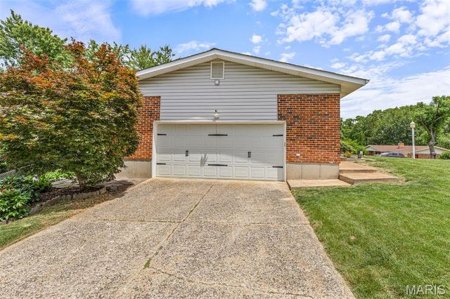 1760 Westview Drive, Imperial, MO 63052