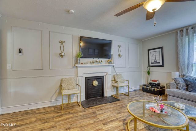 430 East Mckinney Avenue, Rogersville, TN 37857
