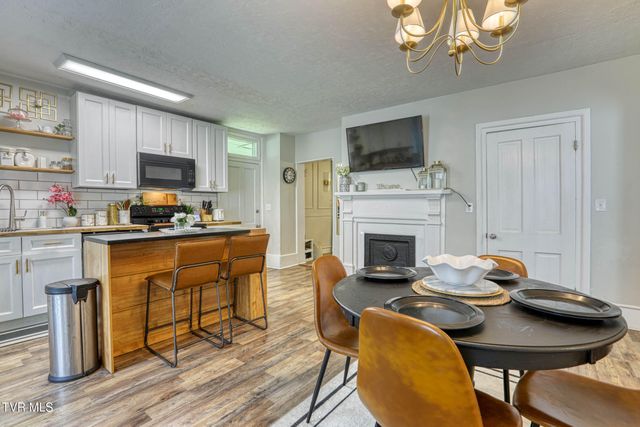 430 East Mckinney Avenue, Rogersville, TN 37857