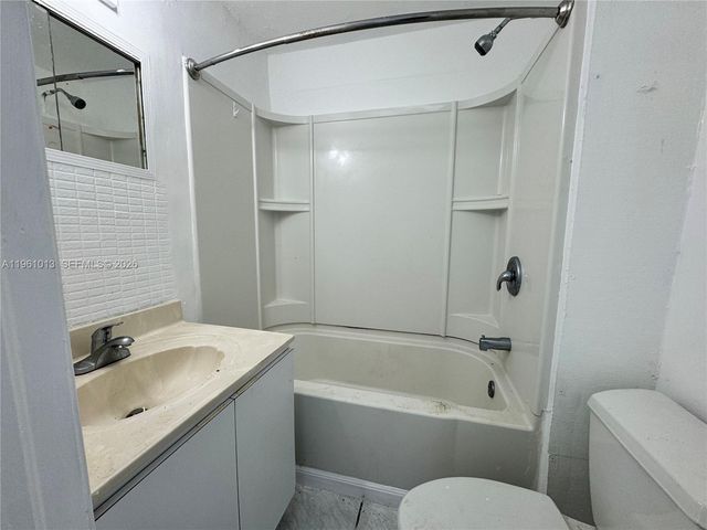 2633 SW 34th Ave, Miami, FL 33133