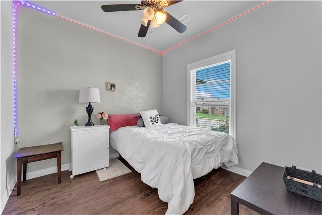 1441 Colonel Mcneil Drive, Prairie Grove, AR 72753