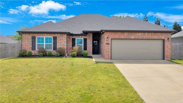 1441 Colonel Mcneil Drive, Prairie Grove, AR 72753