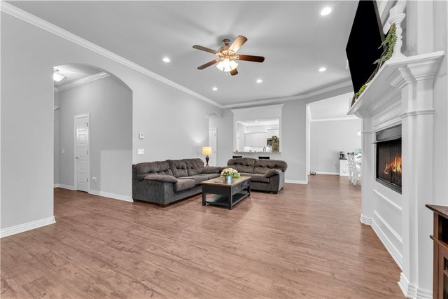 1441 Colonel Mcneil Drive, Prairie Grove, AR 72753