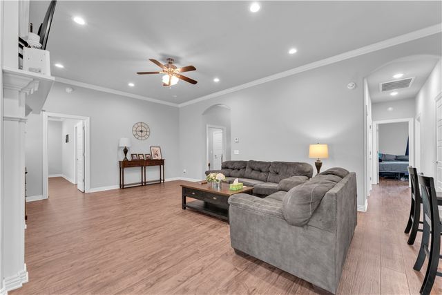 1441 Colonel Mcneil Drive, Prairie Grove, AR 72753