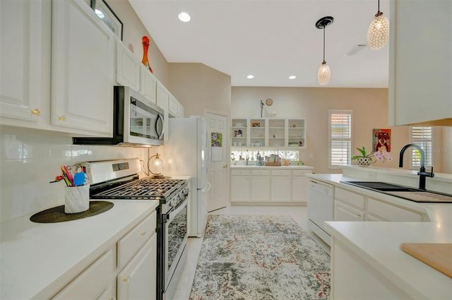 6271 STURBRIDGE COURT, Sarasota, FL 34238