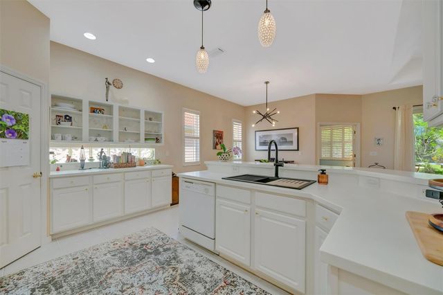 6271 STURBRIDGE COURT, Sarasota, FL 34238