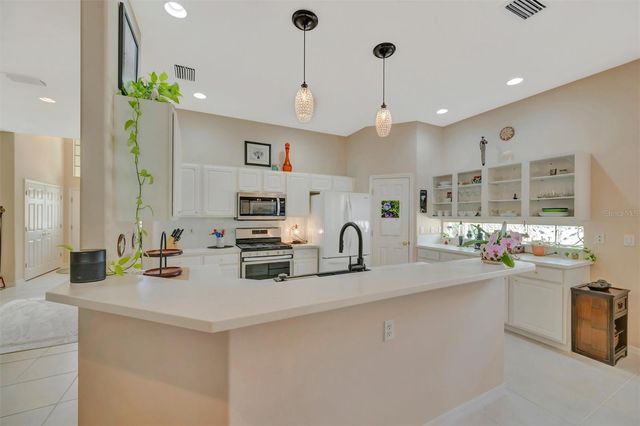 6271 STURBRIDGE COURT, Sarasota, FL 34238