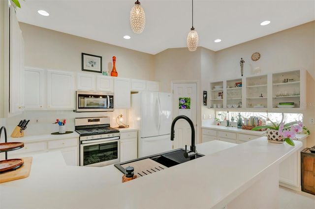 6271 STURBRIDGE COURT, Sarasota, FL 34238