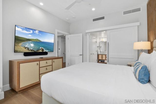 1500 Orange Ave Residence 35, Coronado, CA 92118