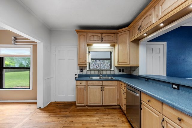 6304 Joe Ramsey Boulevard E, Greenville, TX 75402