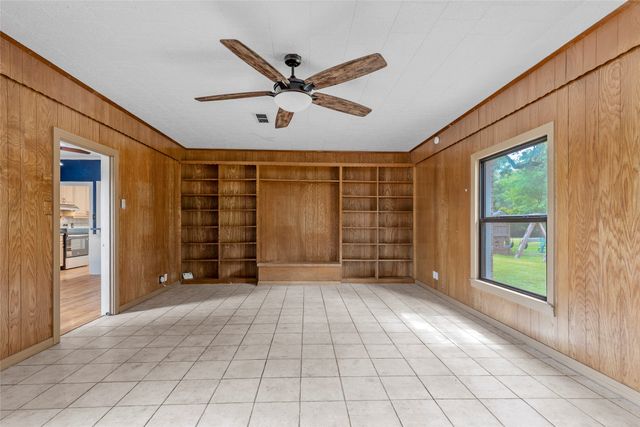 6304 Joe Ramsey Boulevard E, Greenville, TX 75402