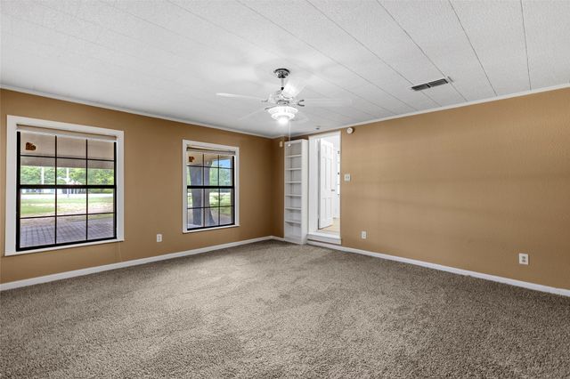 6304 Joe Ramsey Boulevard E, Greenville, TX 75402