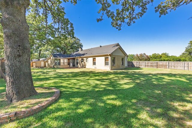 6304 Joe Ramsey Boulevard E, Greenville, TX 75402