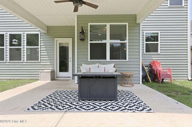 218 Woodsrun Street, Raeford, NC 28376