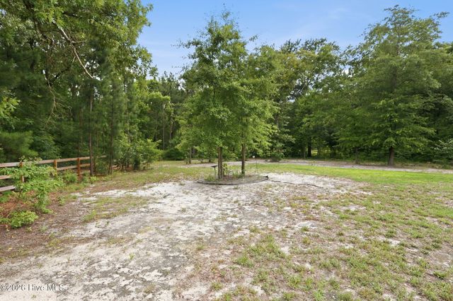 218 Woodsrun Street, Raeford, NC 28376