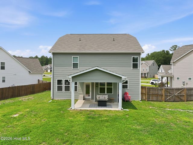 218 Woodsrun Street, Raeford, NC 28376