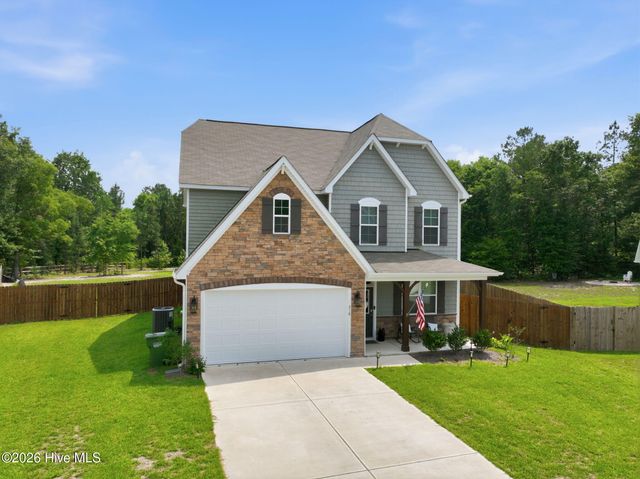 218 Woodsrun Street, Raeford, NC 28376