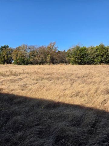 1385 N Fm 1752, Savoy, TX 75479