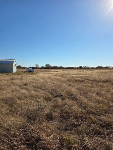 1385 N Fm 1752, Savoy, TX 75479