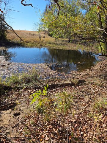 1385 N Fm 1752, Savoy, TX 75479