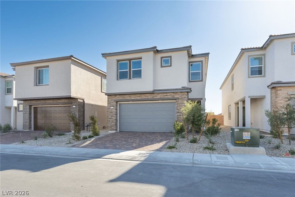 8148 Gusty Brook Street, Las Vegas, NV 89113 — photo 2