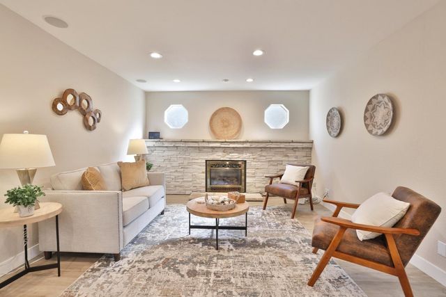 310 Viscaino Way, San Jose, CA 95119