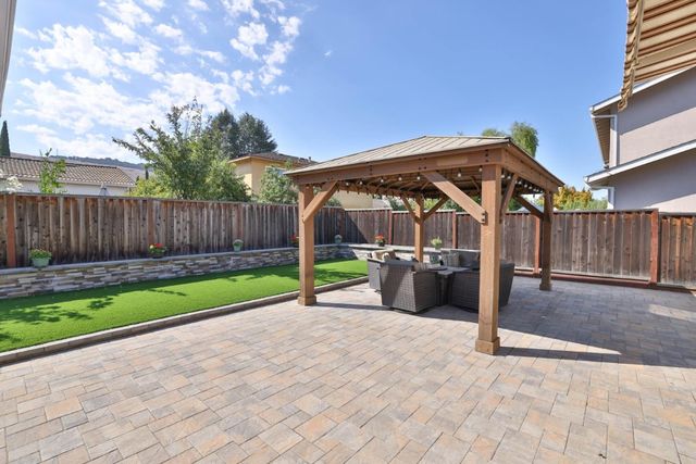 310 Viscaino Way, San Jose, CA 95119