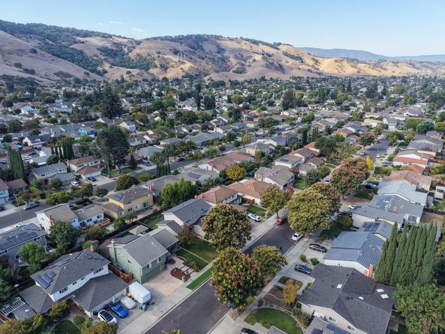 310 Viscaino Way, San Jose, CA 95119