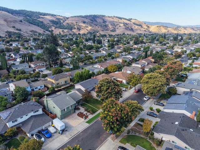 310 Viscaino Way, San Jose, CA 95119