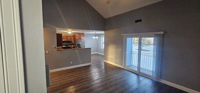 94 Tennis Plaza Rd 1, Dracut, MA 01826