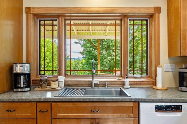 37 Comette Road, Fairfax, VT 05454