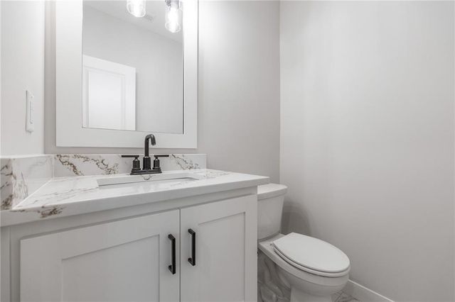 2310 SW Serena Place, Lee's Summit, MO 64082