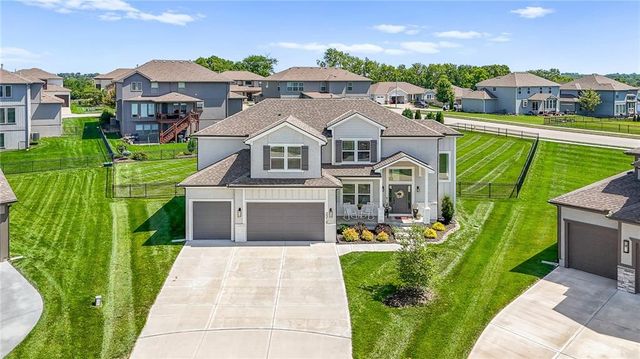 2310 SW Serena Place, Lee's Summit, MO 64082