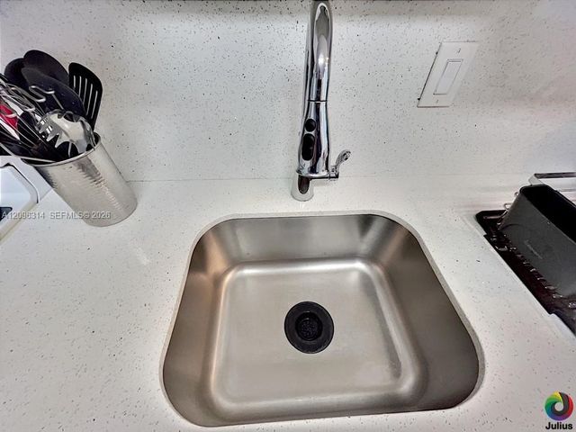7100 NW 17th Street 112, Plantation, FL 33313