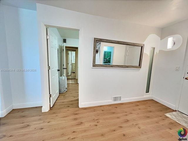 7100 NW 17th Street 112, Plantation, FL 33313