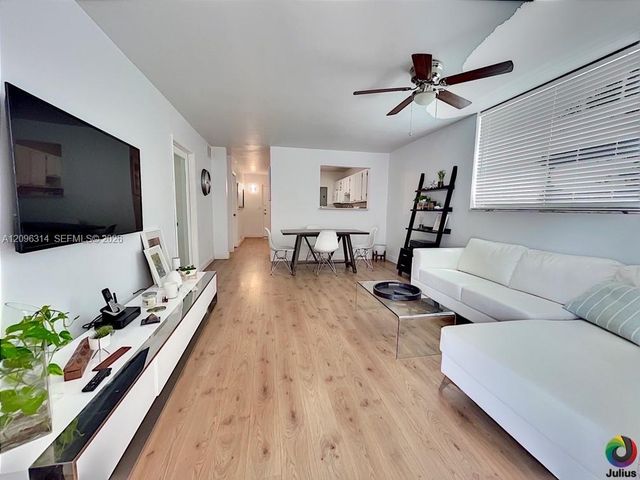 7100 NW 17th Street 112, Plantation, FL 33313