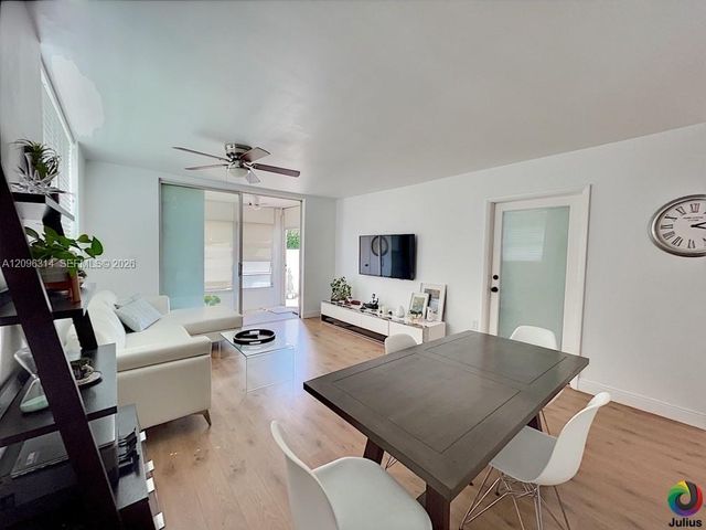 7100 NW 17th Street 112, Plantation, FL 33313
