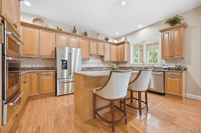 1931 Chesterfield Ridge Circle, Chesterfield, MO 63017